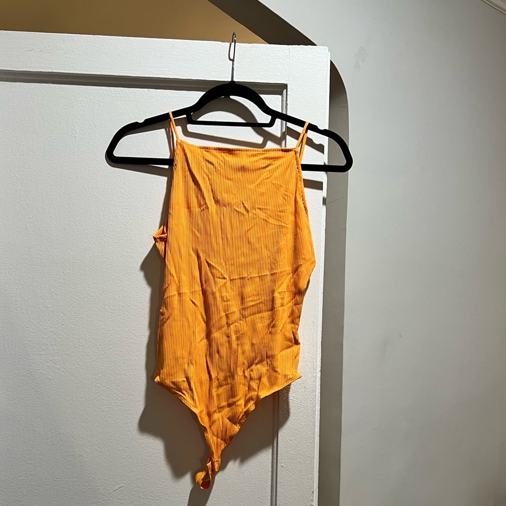 NEVER WORN Open Back Ribbed Thong Bodysuit